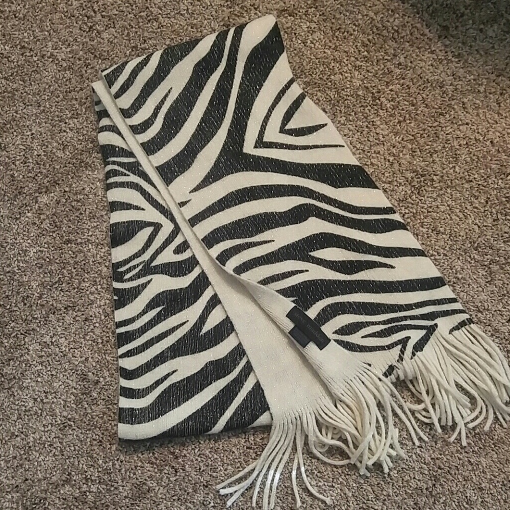 ✨Final✨Steve Madden Scarf